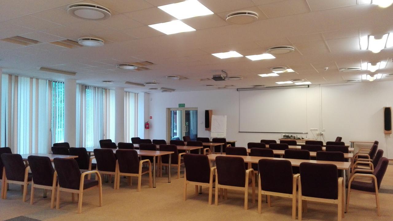 Osrodek Szkoleniowo - Wypoczynkowy Guzianka Hotell Ruciane-Nida Exteriör bild