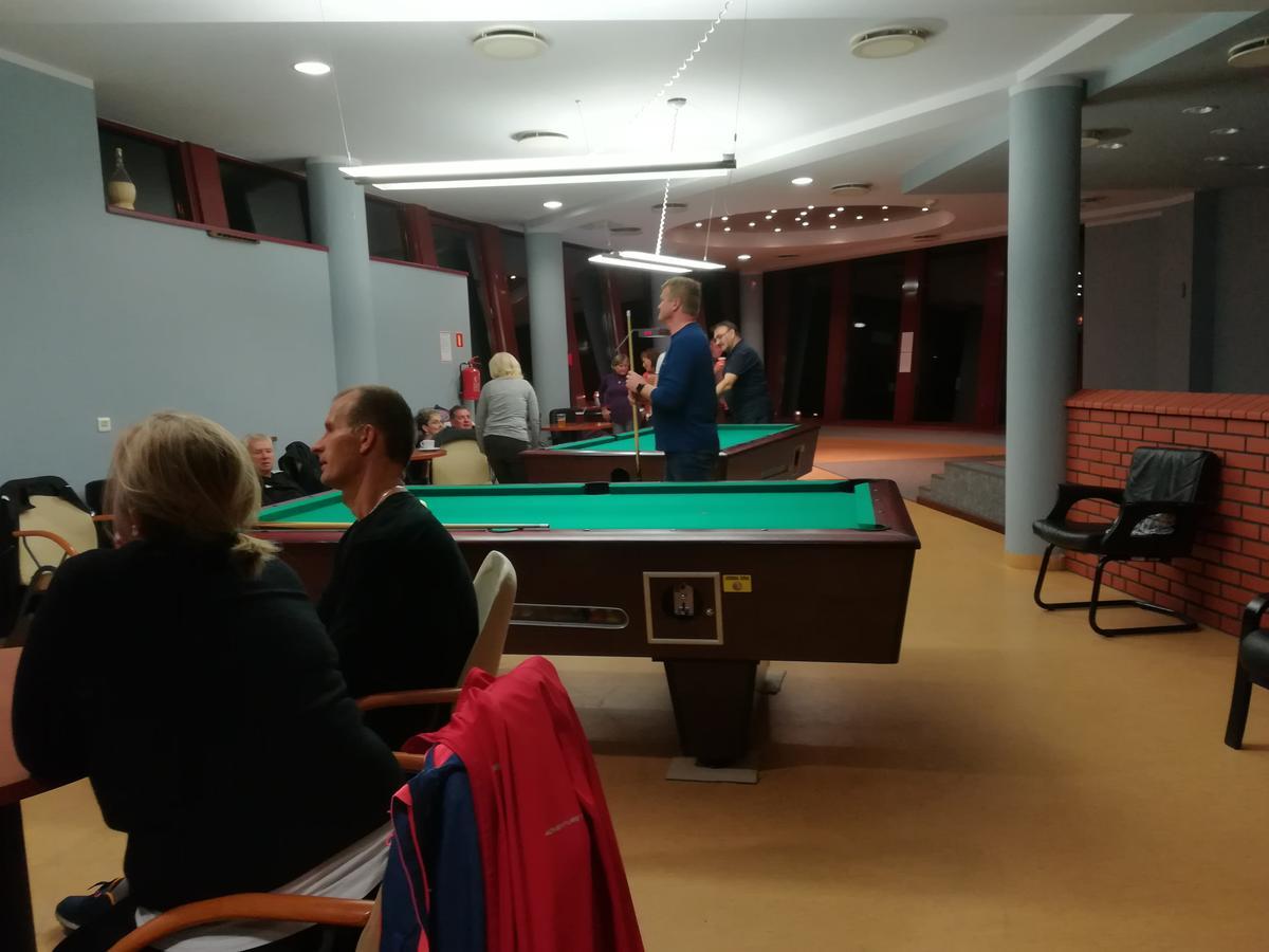 Osrodek Szkoleniowo - Wypoczynkowy Guzianka Hotell Ruciane-Nida Exteriör bild